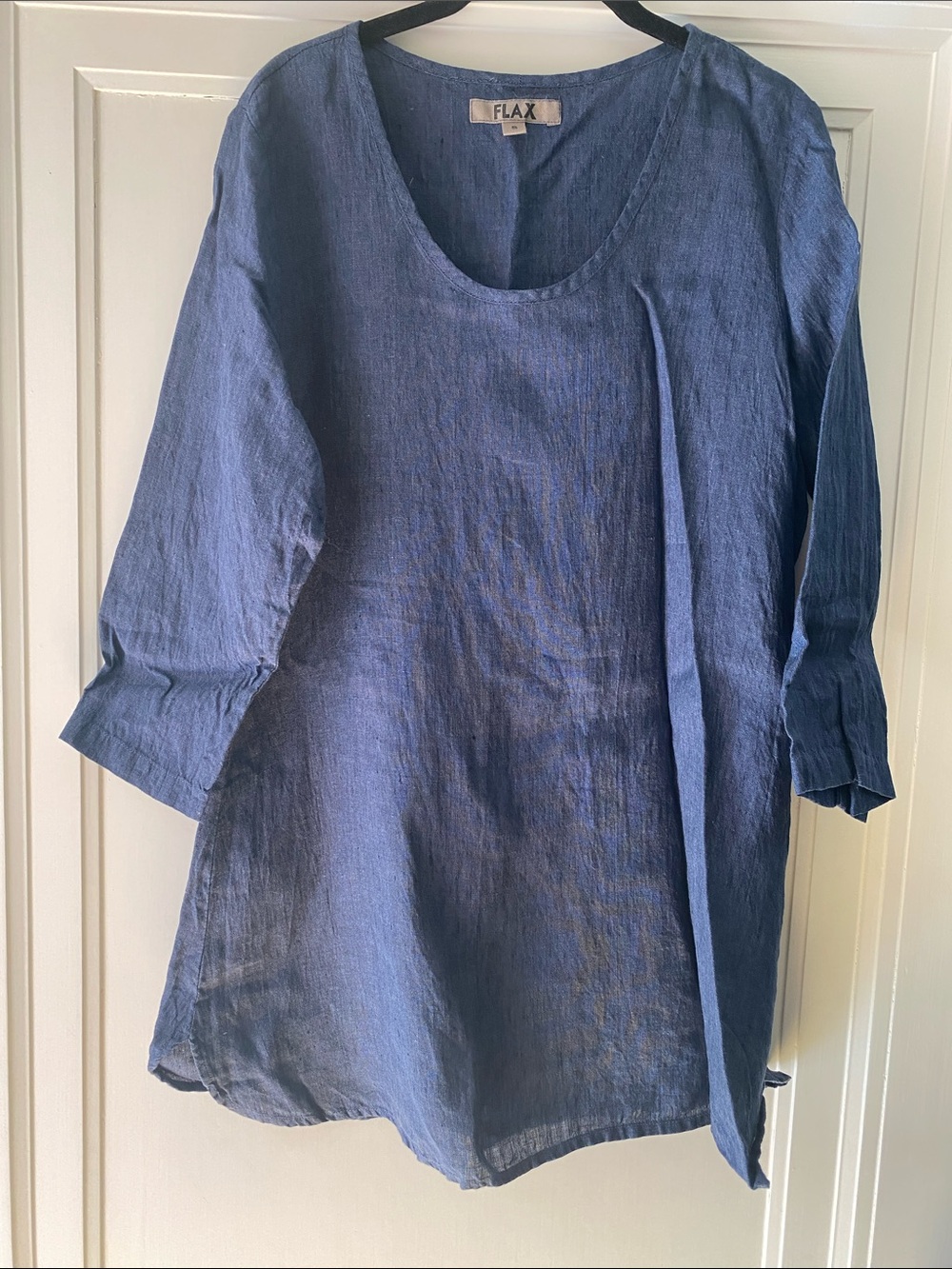 FLAX blue linen top w/ side slits and 3/4-length sleeves